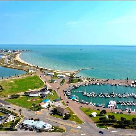 Coastal Bungalow Рокпорт Екстер'єр фото